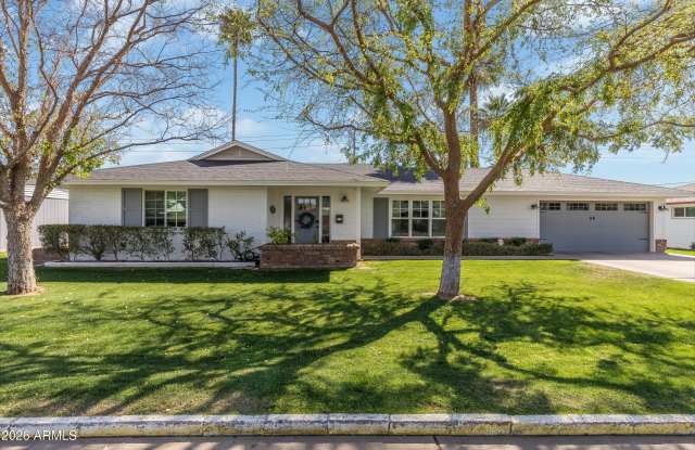 4211 E Whitton Avenue photos photos