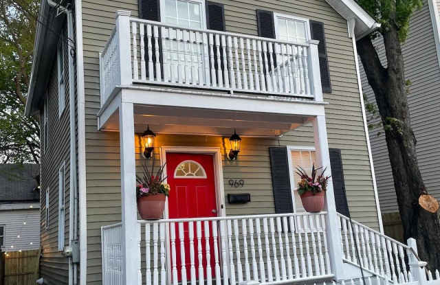 969 Maplewood Avenue photos photos