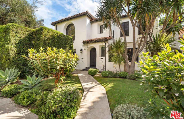 1146 S Hayworth Ave photos photos