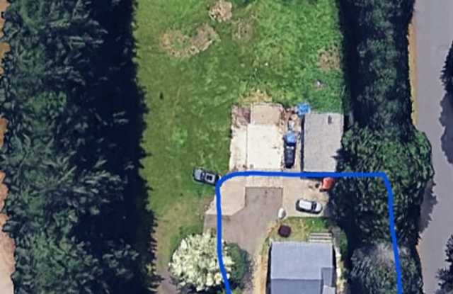 4 bedroom home with air conditioning - Great location!!! HUGE basement for your man cave or she shed!!! photos photos