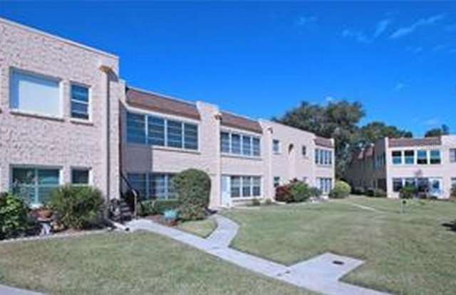 221 CEDARWOOD Circle Gallery 2