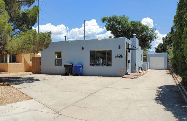 Charming 4 Bed 3 Bath Home Near UNM! photos photos Charming 4 Bed 3 Bath Home Near UNM! photos photos