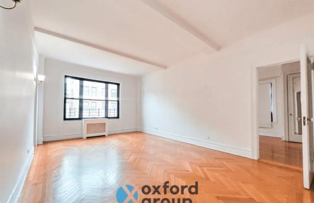 290 E 75TH ST. photos photos