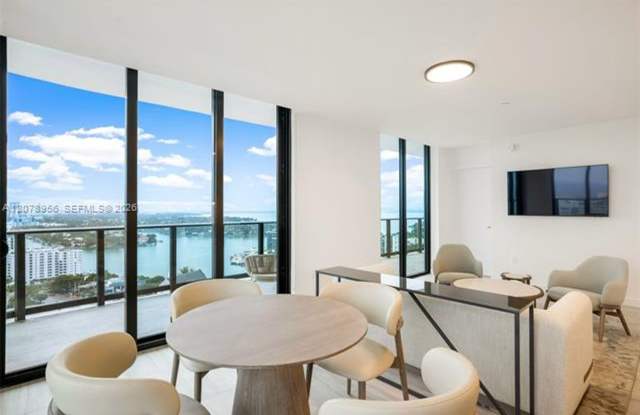580 72nd Street cu-PH02, Miami Beach, FL 33141 Gallery 3