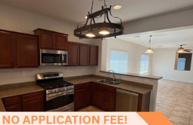 READY TO VIEW NOW! NO APP FEE! Fireside at Norterra Spacious 3 Bed 2 Bath with Den Home! photos photos