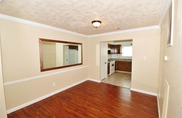 15735 Briarstead Drive Gallery 4