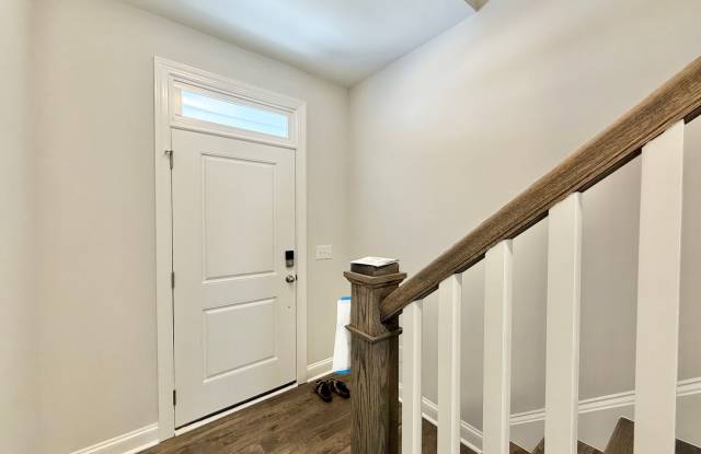 Stunning Newly Built 3BD, 3.5BA Fuquay Varina Townhome Near Shopping and Dining Gallery 3