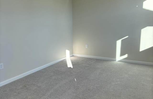 11147 Castlebrook Dr Gallery 3
