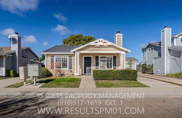 Antelope Cutie - Pet Friendly! - 4533 Antelope Park Way, Antelope, CA 95843