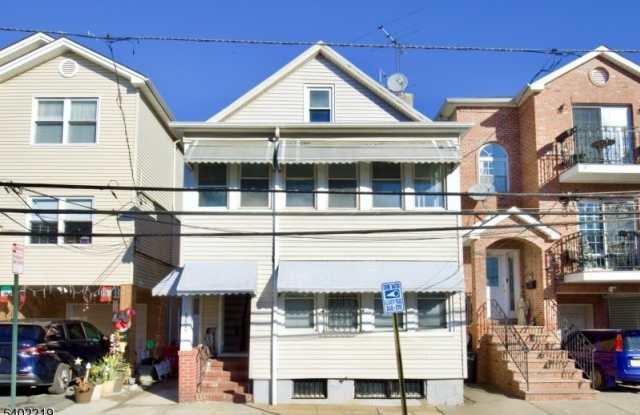 859 Lafayette St photos photos