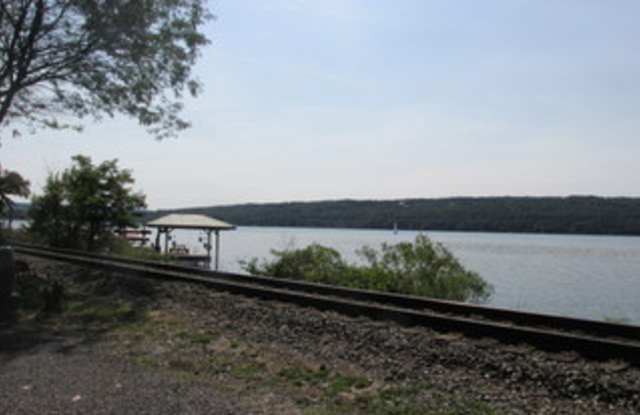 1138 E. Shore Dr. - 2 photos photos