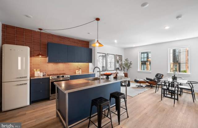 2456 Frankford Avenue photos photos