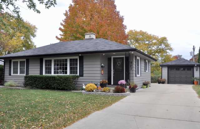 507 Flossmoor Avenue Gallery 2