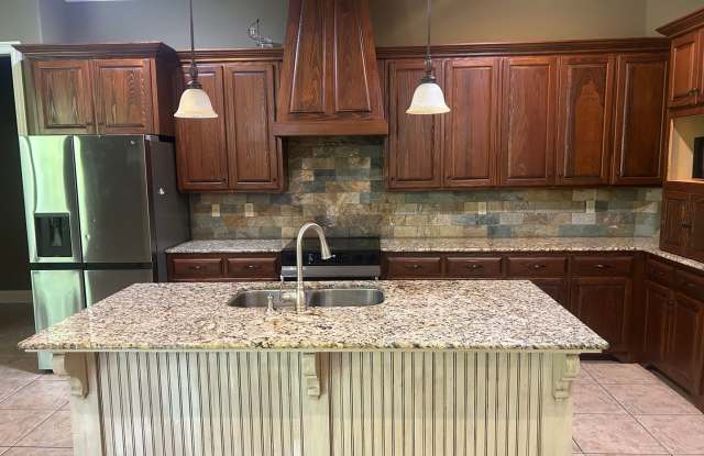 Beautiful 3-Bedroom, 2-Bath Home – Move-In Ready! Gallery 4