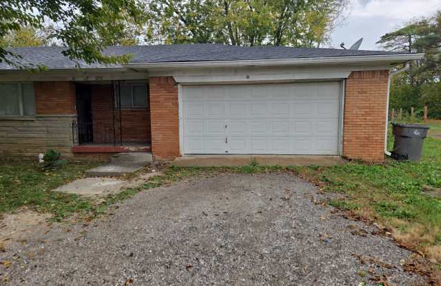 1242 Taylor Drive West Gallery 1