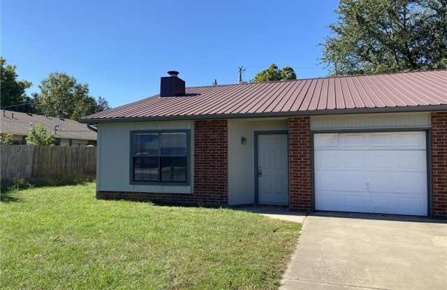 1127 S 25th Place Gallery 1