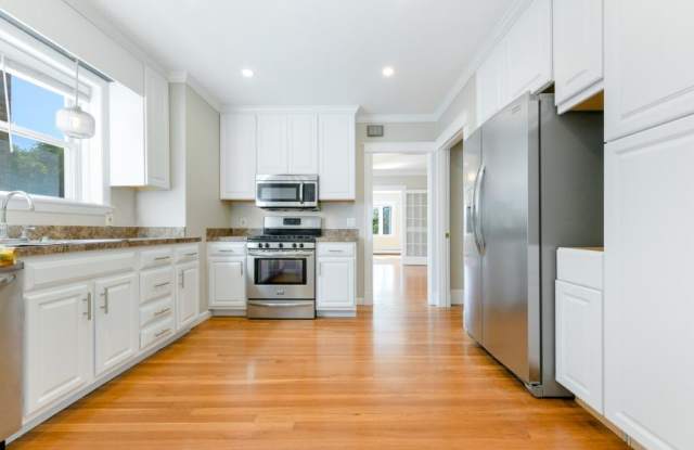 1684 Columbia Rd. photos photos