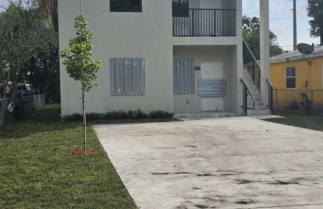 2976 Nw 48th St photos photos