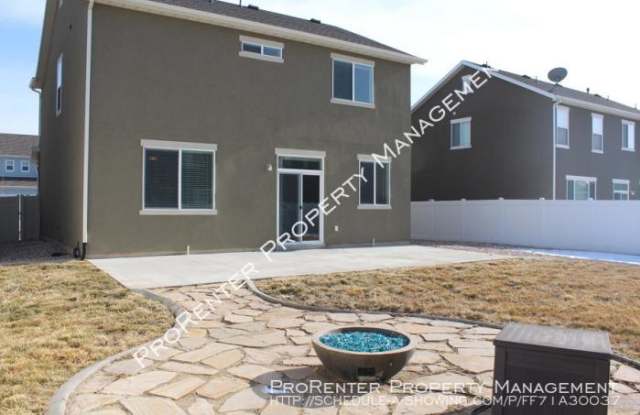 3612 S Clearwater Way Gallery 2