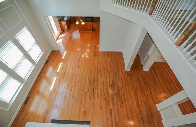 2827 STAUNTON Drive Gallery 4