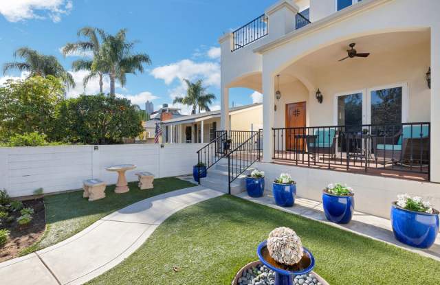 3-bedroom 3.5 Coronado Village home near schools photos photos