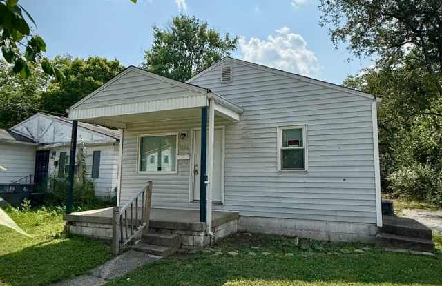 Spacious 3 Bedroom, 1 Bath Home with Basement & Large Backyard photos photos