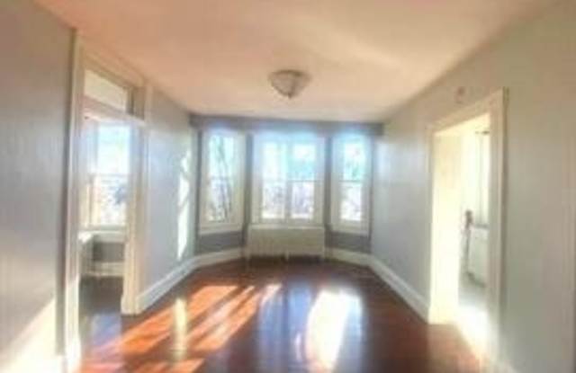 1701 Linden Avenue Gallery 2