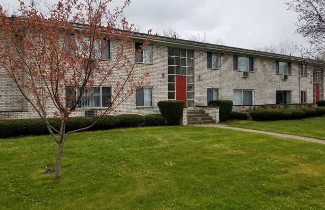 Village Park Manor Apartments Gallery 4