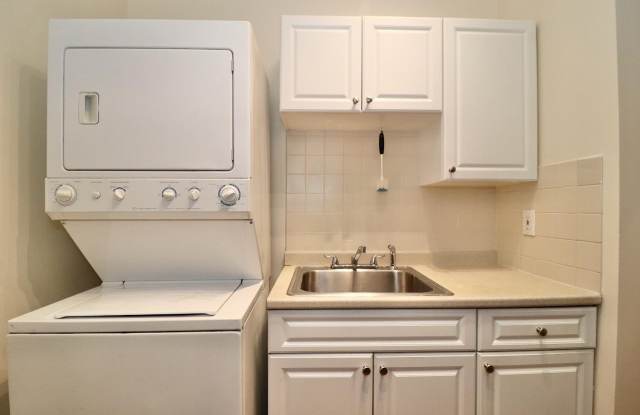 168 COLES ST - 168 Coles Street, Jersey City, NJ 07302