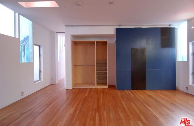 116 Pacific Ave Gallery 4