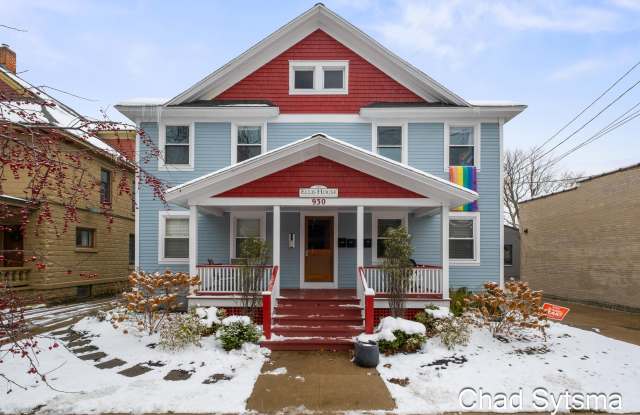 930 Wealthy Street SE photos photos