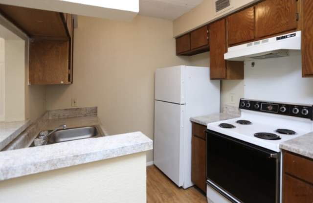 Raintree Apartment Homes Gallery 4