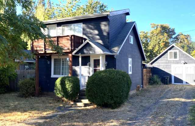 Darling Cottage in White Salmon photos photos Darling Cottage in White Salmon photos photos