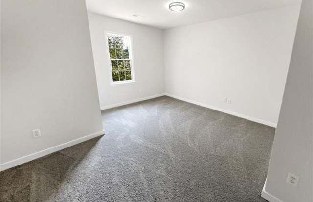 3 Bed 2.5 Bath Home-Ashbrook Subdivision-Water view-Cosby High photos photos