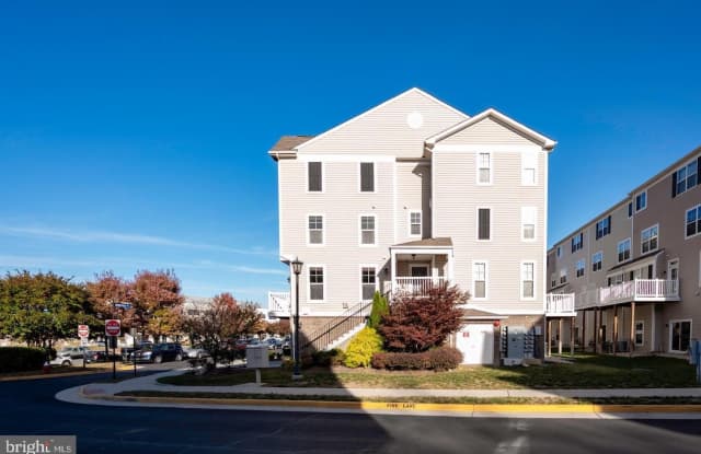 42183 SHORECREST Terrace Gallery 2