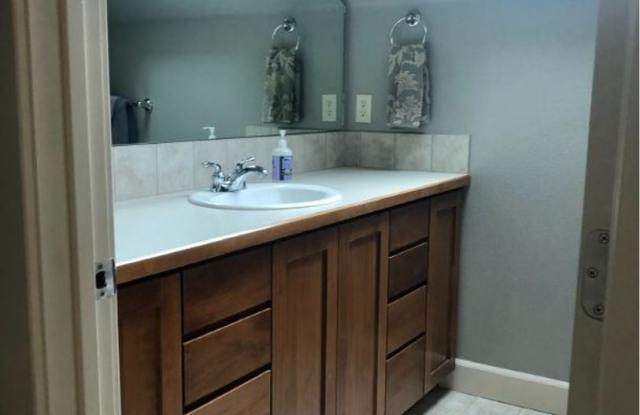 975 E Covey Run Ct Gallery 4