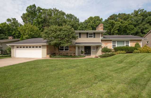 Beautiful 5 bedroom home UPDATED HOME IN WEST LAFAYETTE SCHOOLS photos photos