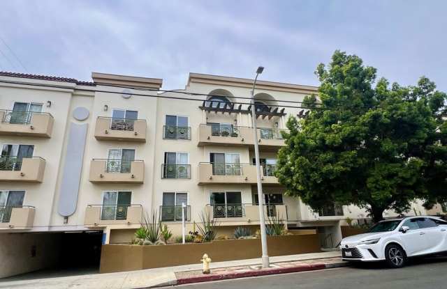 1353 North Fuller Avenue photos photos