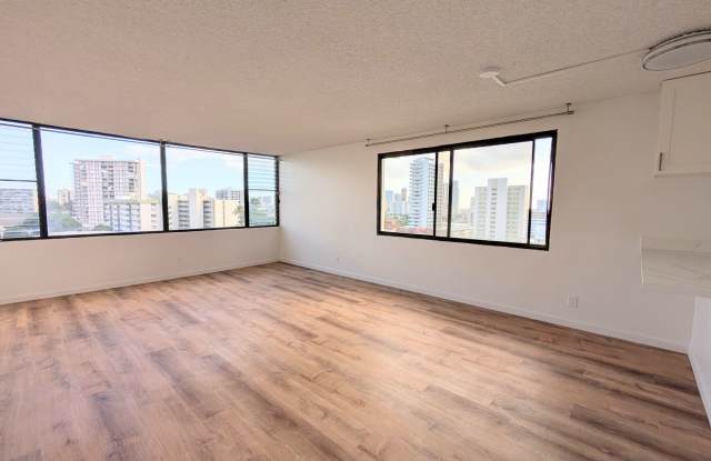 Newly remodeled Large 3 bed/2 bath/2 parking end unit with ocean and city views photos photos
