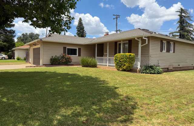 Gorgeous Rancho Cordova Home on Large Corner Lot! photos photos