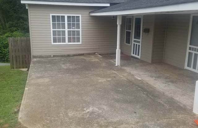 589 John B White Sr Boulevard - 589 John B White Sr Boulevard, Spartanburg, SC 29306