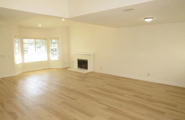 Spacious and Well Maintained 3 Bedroom 2 Bath single Family Home in The City of Corona Gallery 1