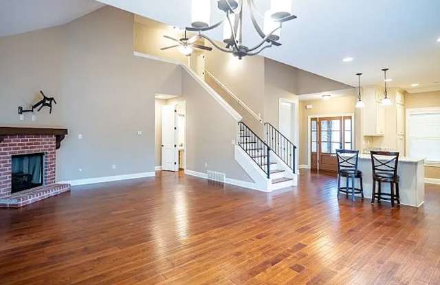 4 Bed/3.5 Bath Gallery 4