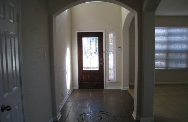 214 Maidstone Cove Gallery 3