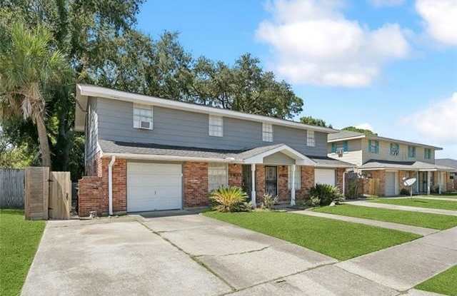 7400 W LAVERNE Street photos photos