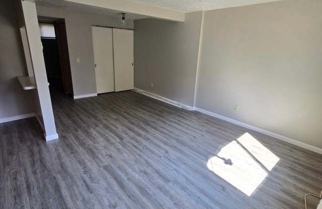 1909 Ferndale Rd Nw Gallery 3