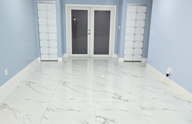 1822 Southwest 102nd Place - 1822 Southwest 102nd Place, University Park, FL 33165