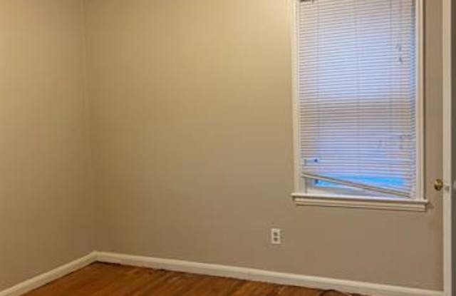 18445 GRANDVILLE Avenue Gallery 4