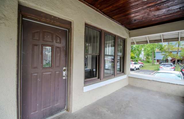 Awesome 5bed/2bath house, Amazing location! Gallery 3