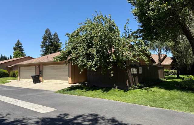 Single story 3 bedroom with attached Garage! photos photos